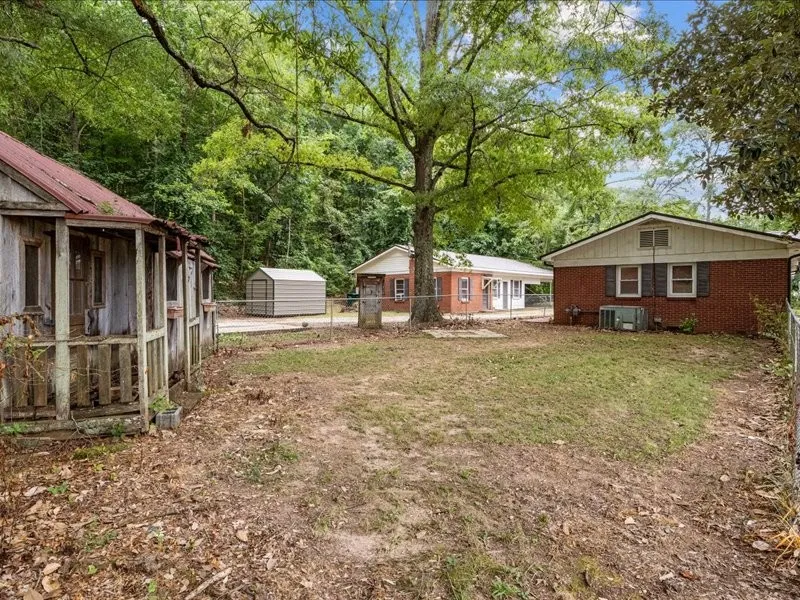 810 W Main St Waverly, TN 37185