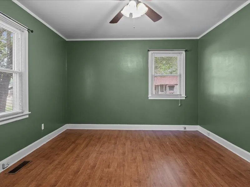810 W Main St Waverly, TN 37185