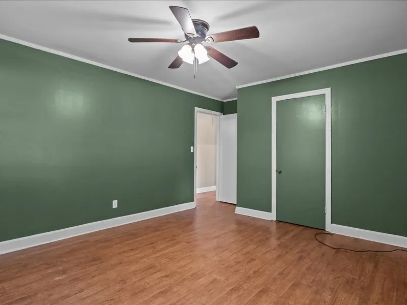 810 W Main St Waverly, TN 37185