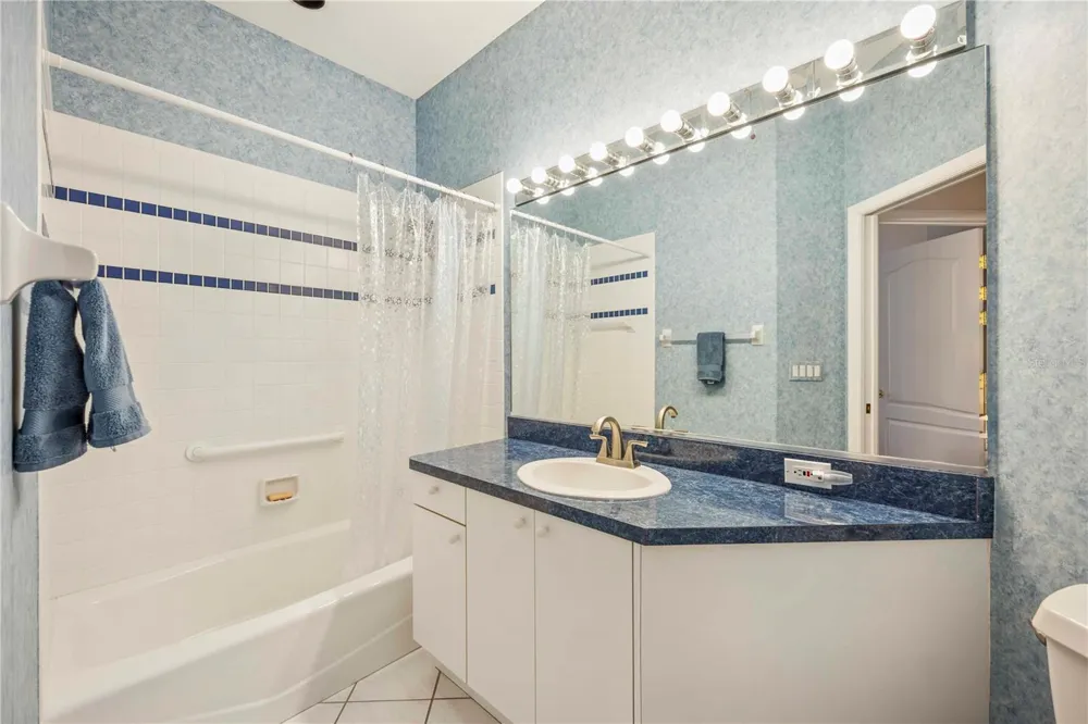 3852 AMAPOLA LANE Sarasota, FL 34238