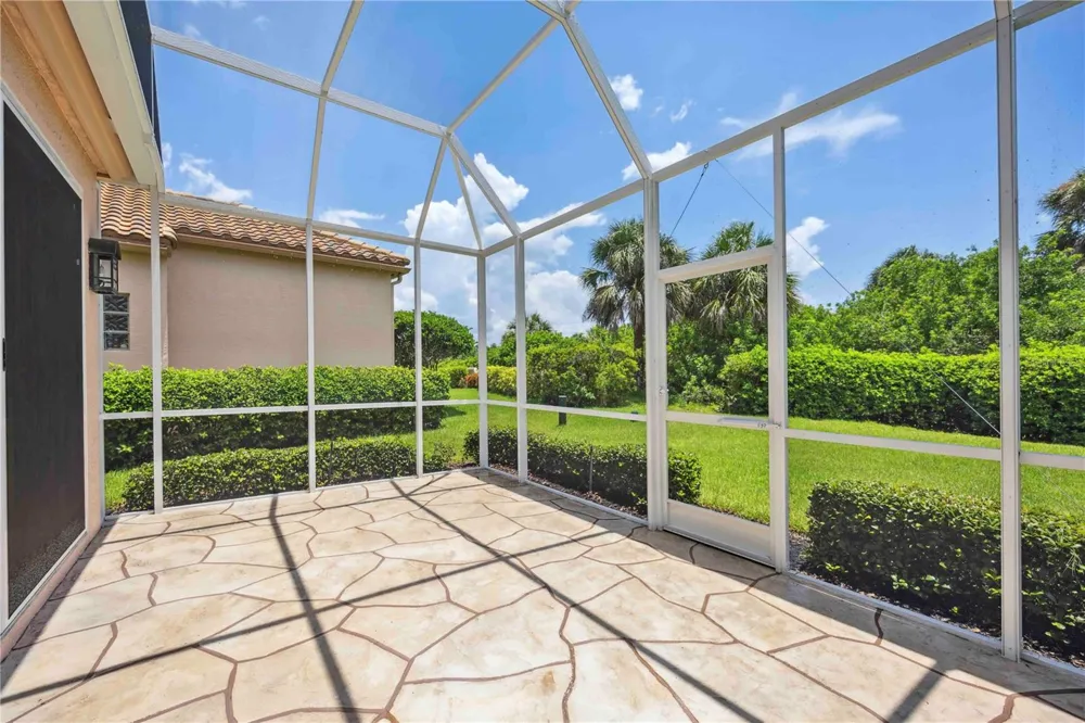 3852 AMAPOLA LANE Sarasota, FL 34238