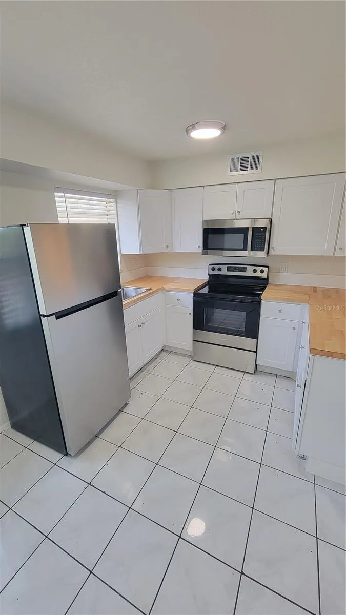308 AVANDA COURT #6 Clearwater, FL 33756