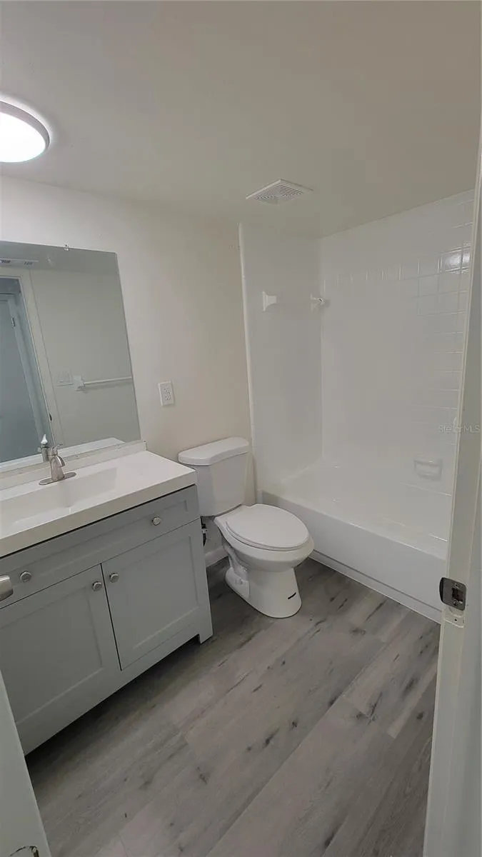 308 AVANDA COURT #6 Clearwater, FL 33756