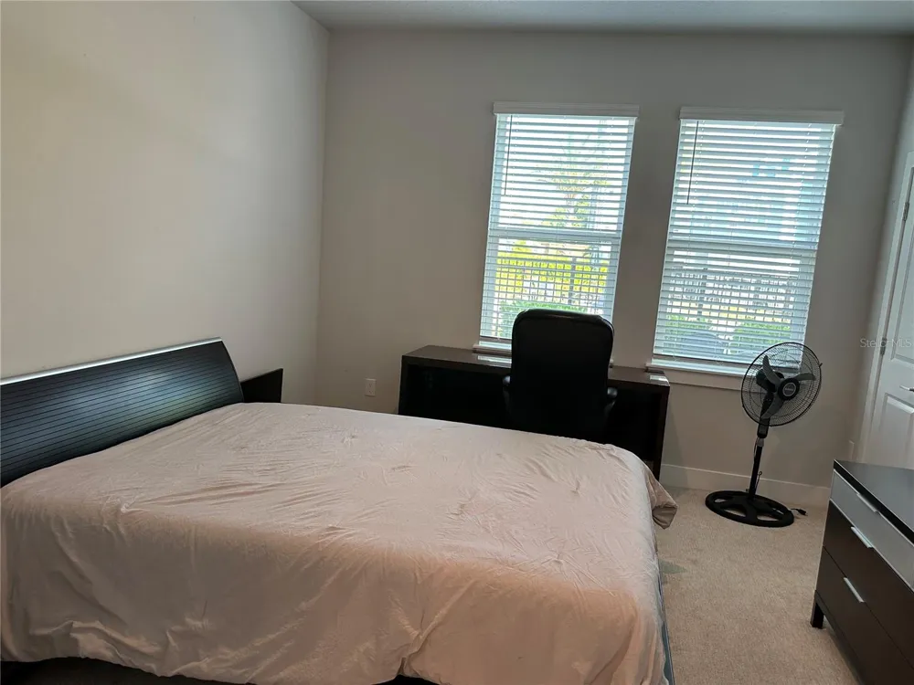 2328 LINDSTROM STREET Sarasota, FL 34237