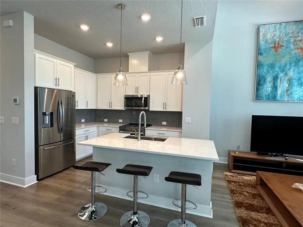 2328 LINDSTROM STREET Sarasota, FL 34237