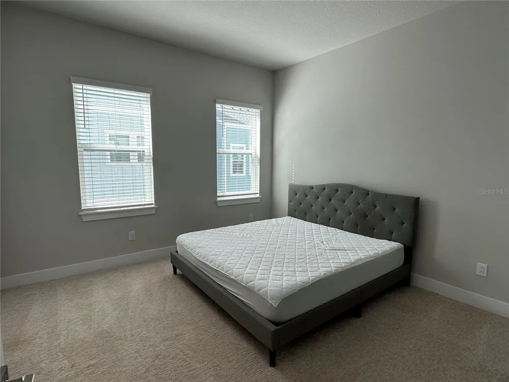 2328 LINDSTROM STREET Sarasota, FL 34237