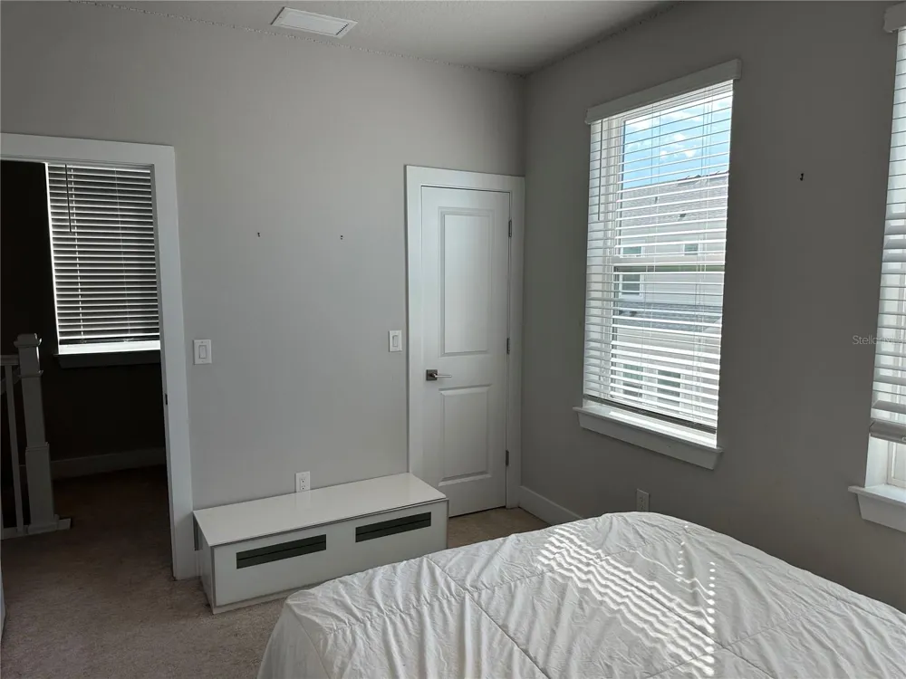 2328 LINDSTROM STREET Sarasota, FL 34237