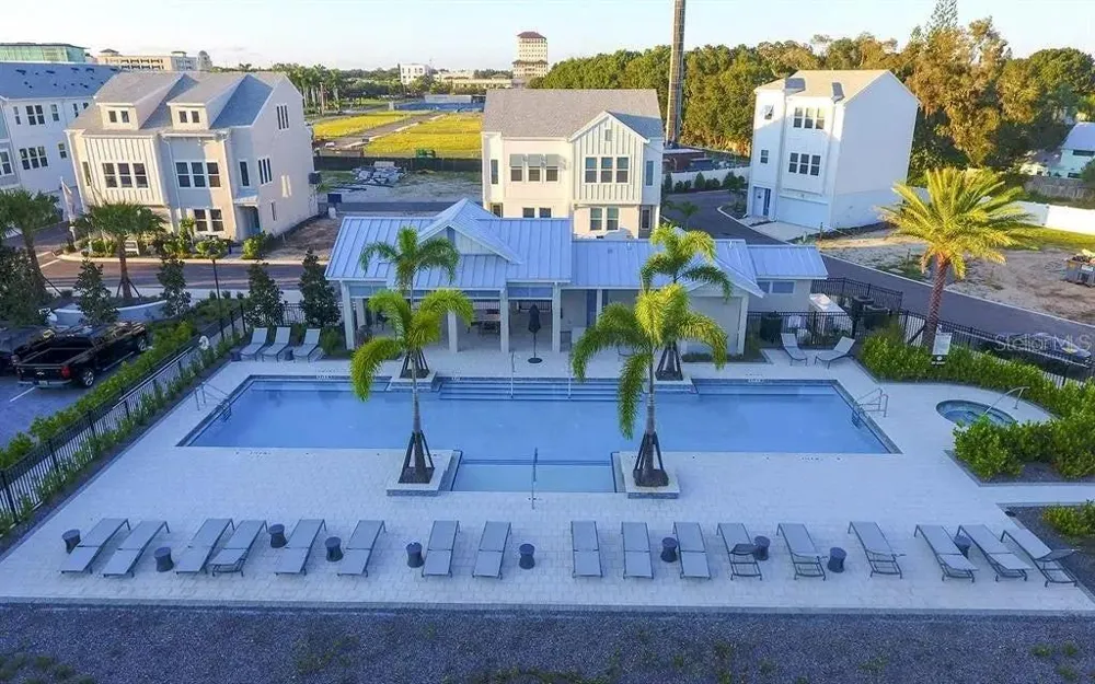 2328 LINDSTROM STREET Sarasota, FL 34237