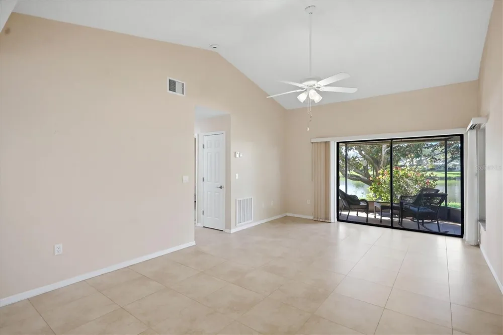 214 SOUTHAMPTON DRIVE #327 Venice, FL 34293