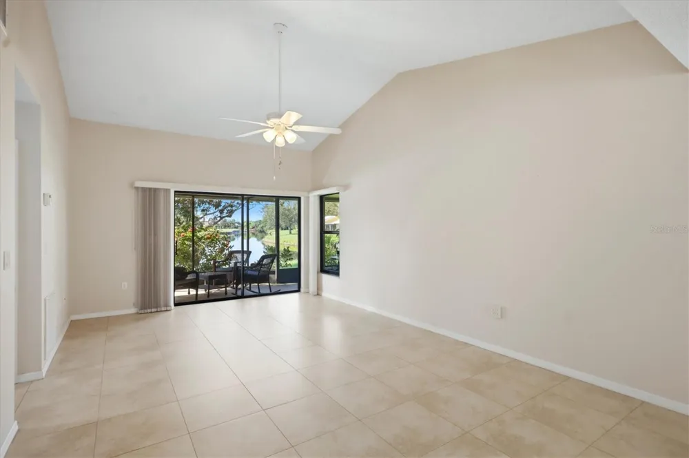 214 SOUTHAMPTON DRIVE #327 Venice, FL 34293