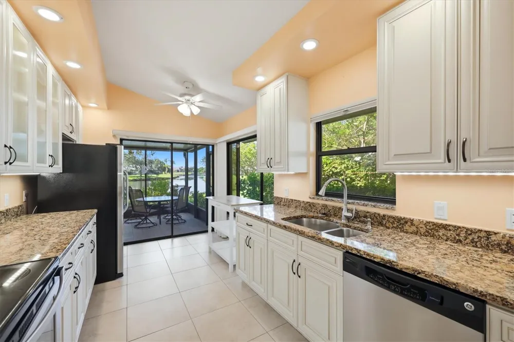 214 SOUTHAMPTON DRIVE #327 Venice, FL 34293