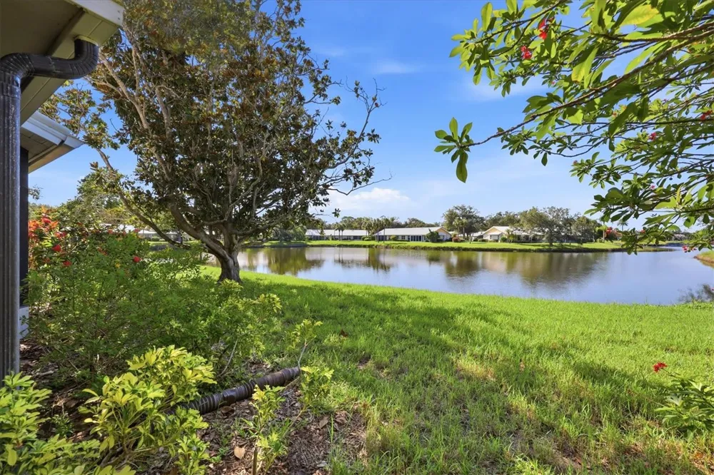 214 SOUTHAMPTON DRIVE #327 Venice, FL 34293
