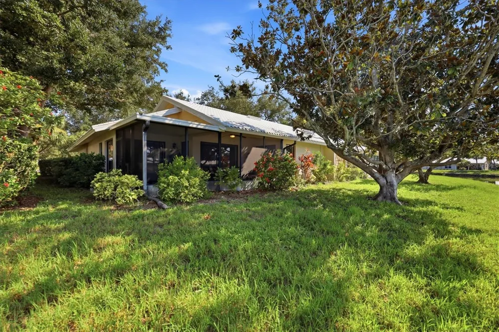 214 SOUTHAMPTON DRIVE #327 Venice, FL 34293