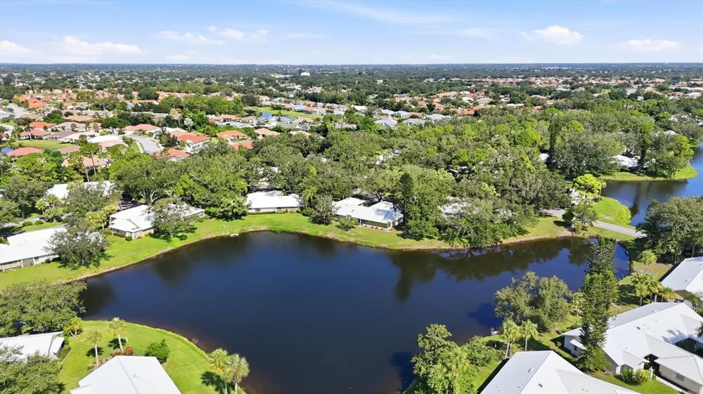 214 SOUTHAMPTON DRIVE #327 Venice, FL 34293