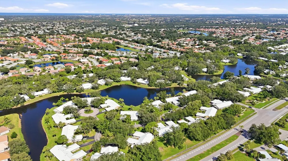 214 SOUTHAMPTON DRIVE #327 Venice, FL 34293