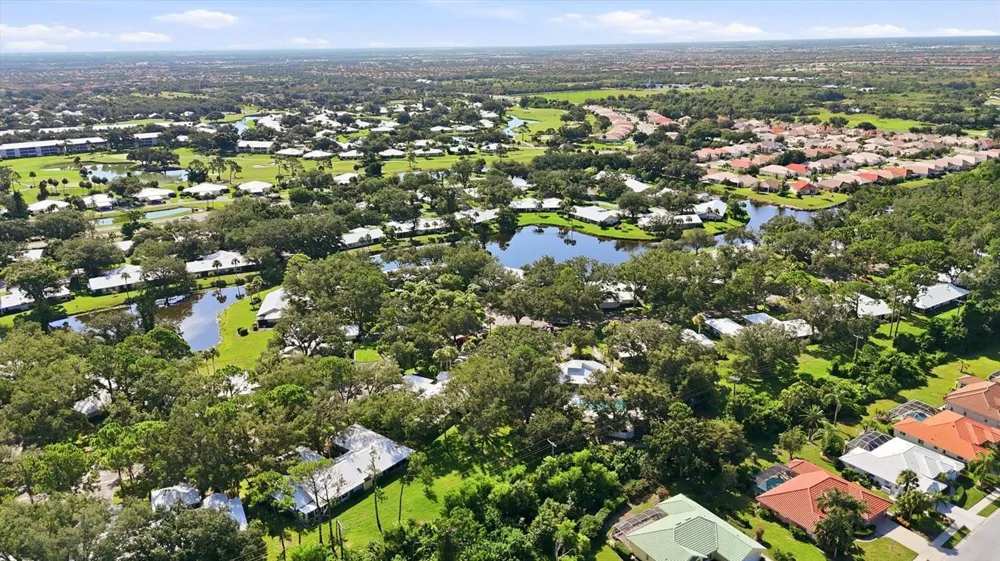 214 SOUTHAMPTON DRIVE #327 Venice, FL 34293