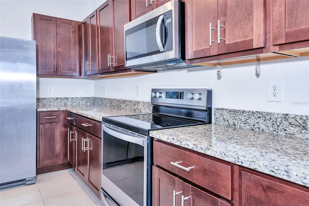 8657 MILESTONE DRIVE Sarasota, FL 34238
