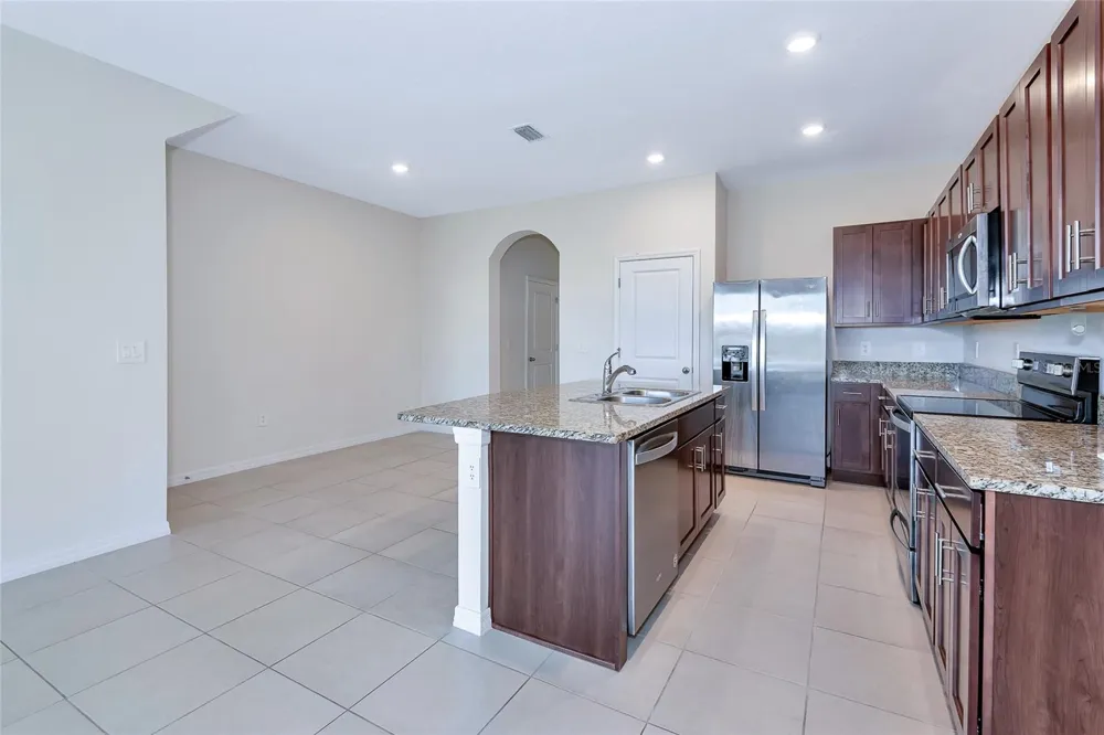 8657 MILESTONE DRIVE Sarasota, FL 34238