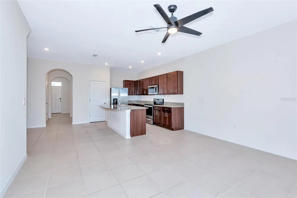 8657 MILESTONE DRIVE Sarasota, FL 34238