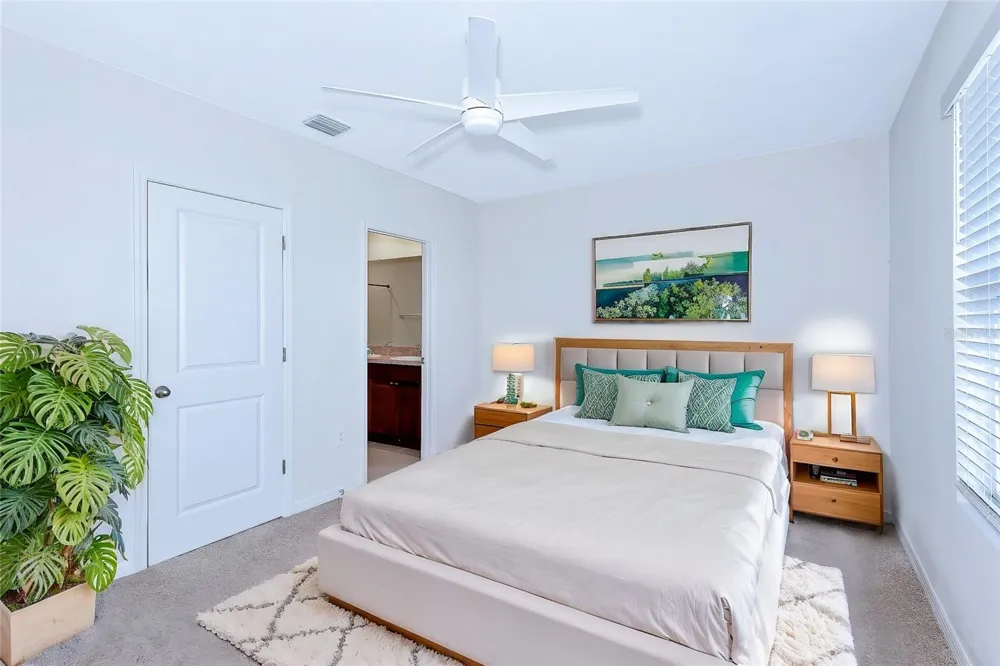 8657 MILESTONE DRIVE Sarasota, FL 34238