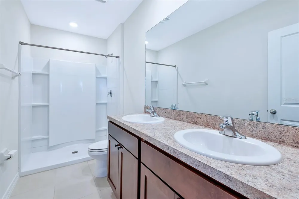 8657 MILESTONE DRIVE Sarasota, FL 34238