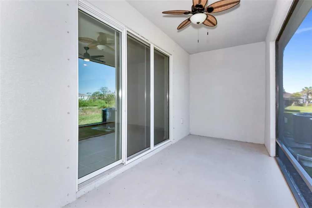 8657 MILESTONE DRIVE Sarasota, FL 34238