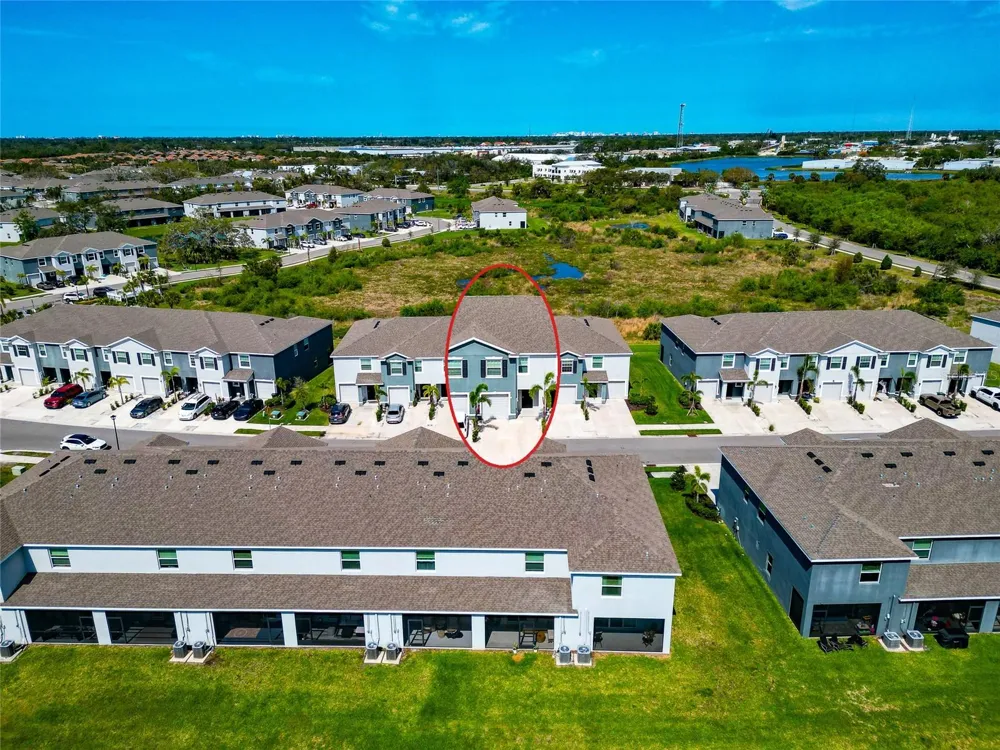 8657 MILESTONE DRIVE Sarasota, FL 34238
