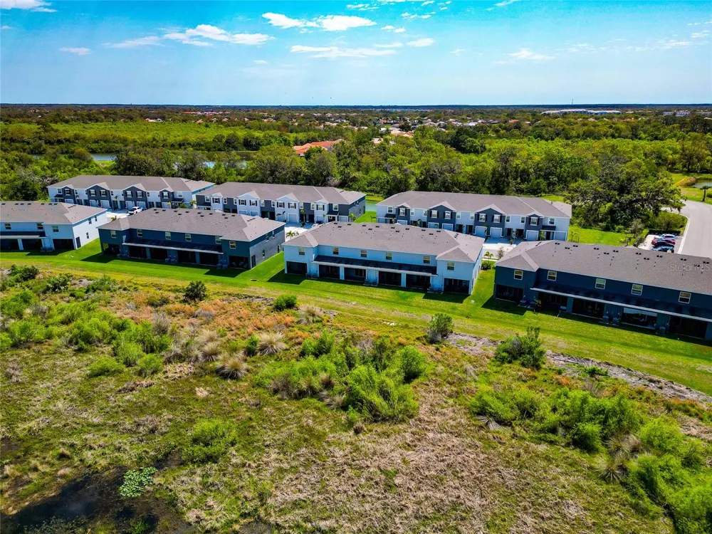 8657 MILESTONE DRIVE Sarasota, FL 34238