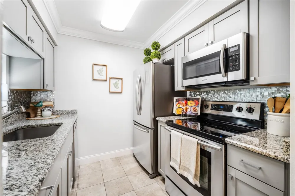 304 NORTHLAKE DRIVE Sanford, FL 32773