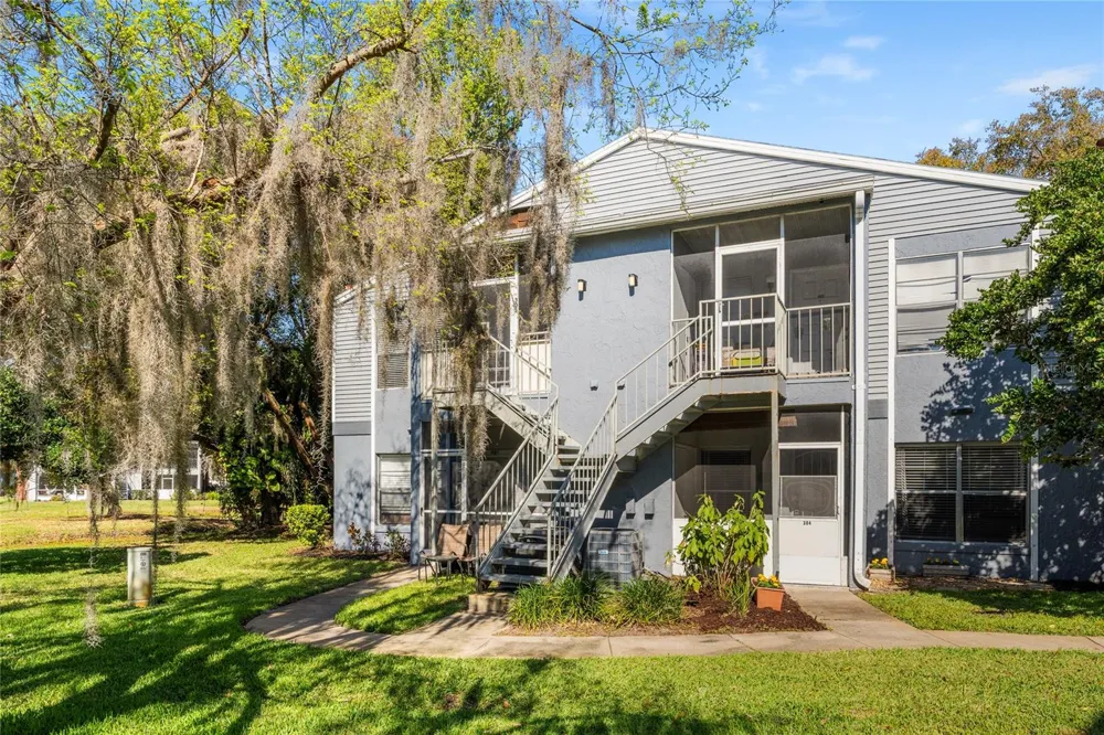 304 NORTHLAKE DRIVE Sanford, FL 32773
