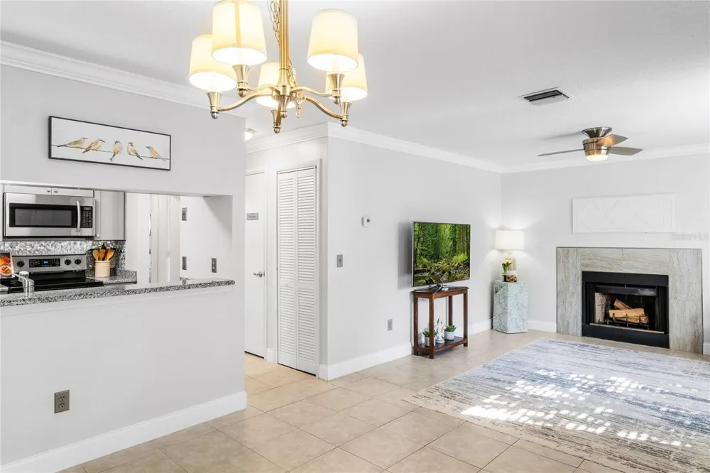304 NORTHLAKE DRIVE Sanford, FL 32773