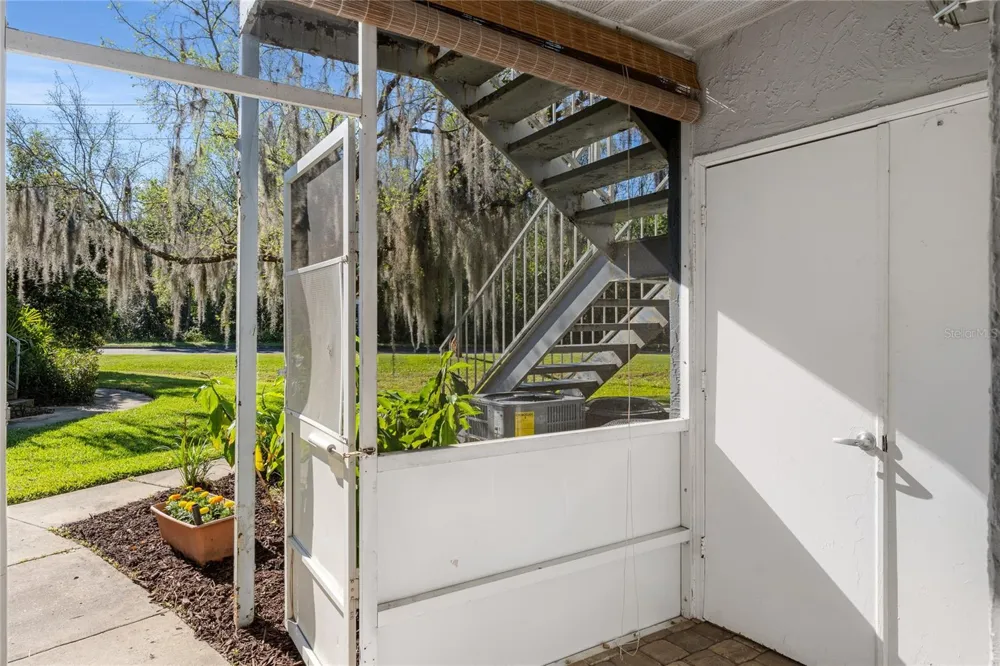 304 NORTHLAKE DRIVE Sanford, FL 32773