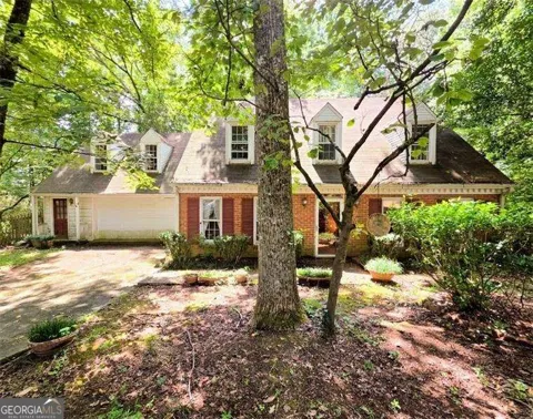 3601 Longfellow TRL
