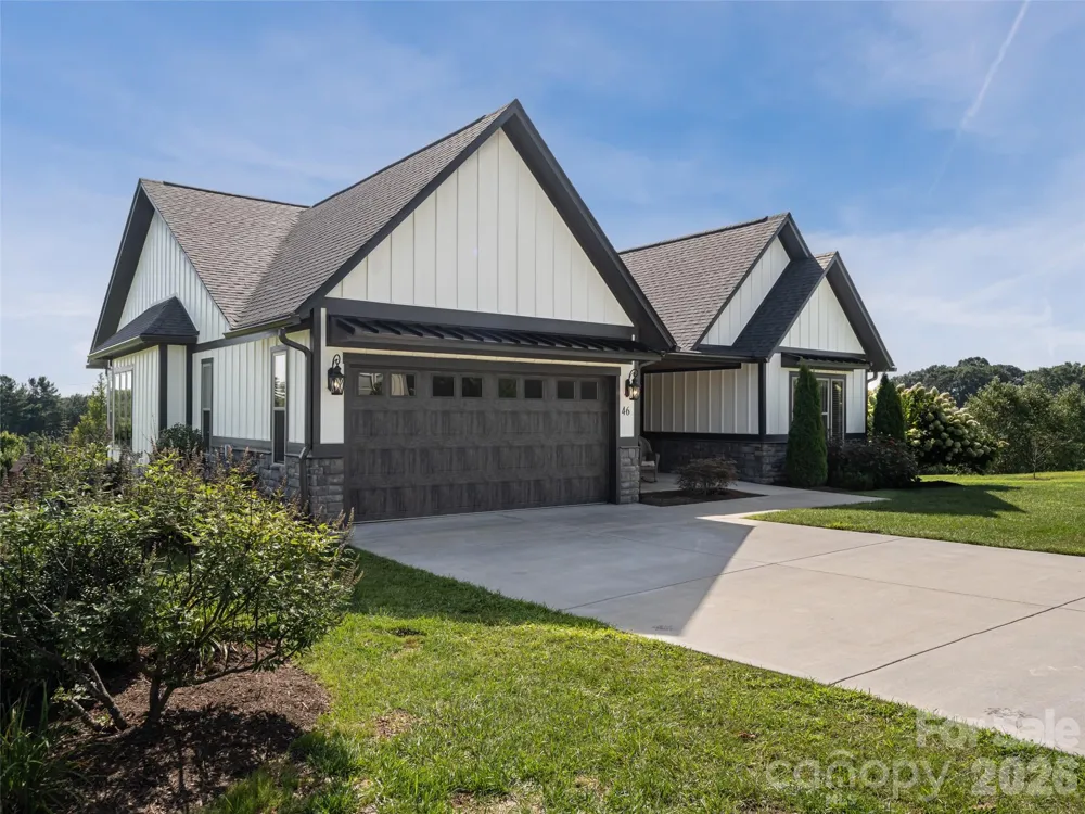 46 Solomia Drive Mills River, NC 28759