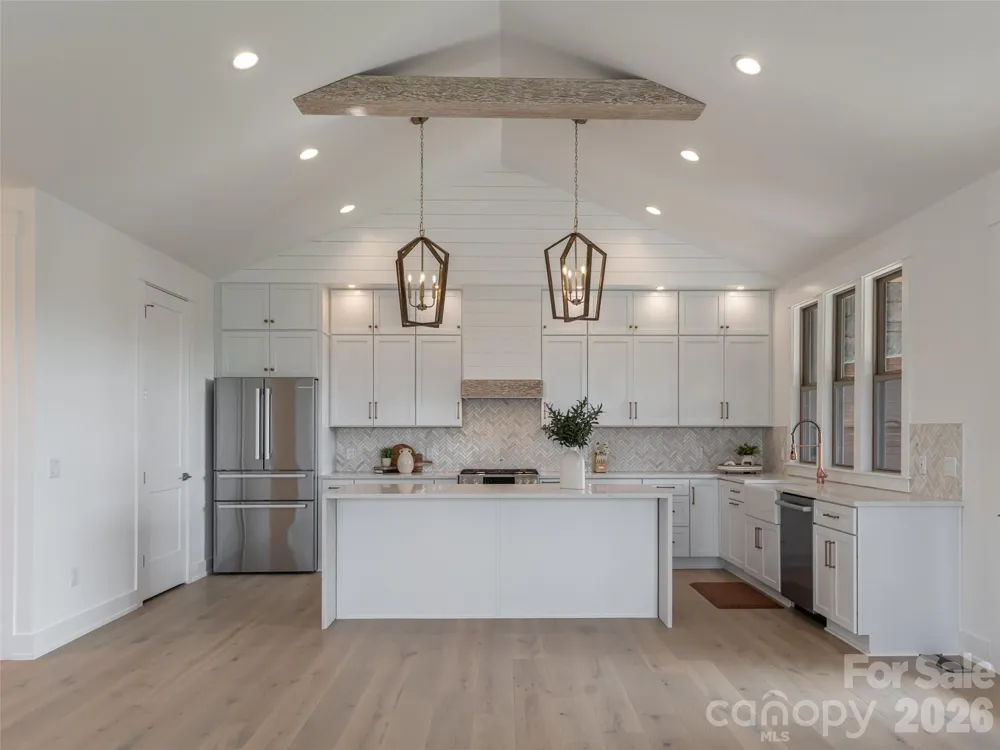 46 Solomia Drive Mills River, NC 28759