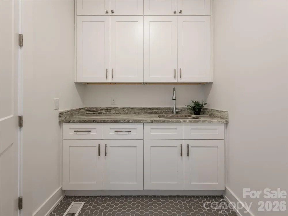 46 Solomia Drive Mills River, NC 28759