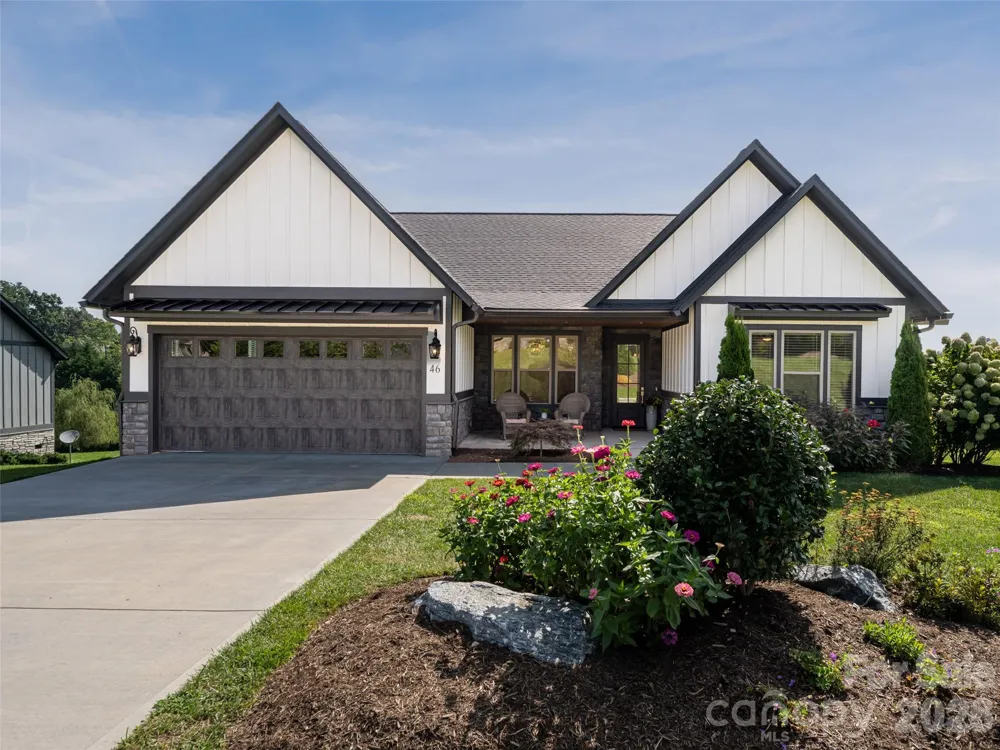 46 Solomia Drive Mills River, NC 28759