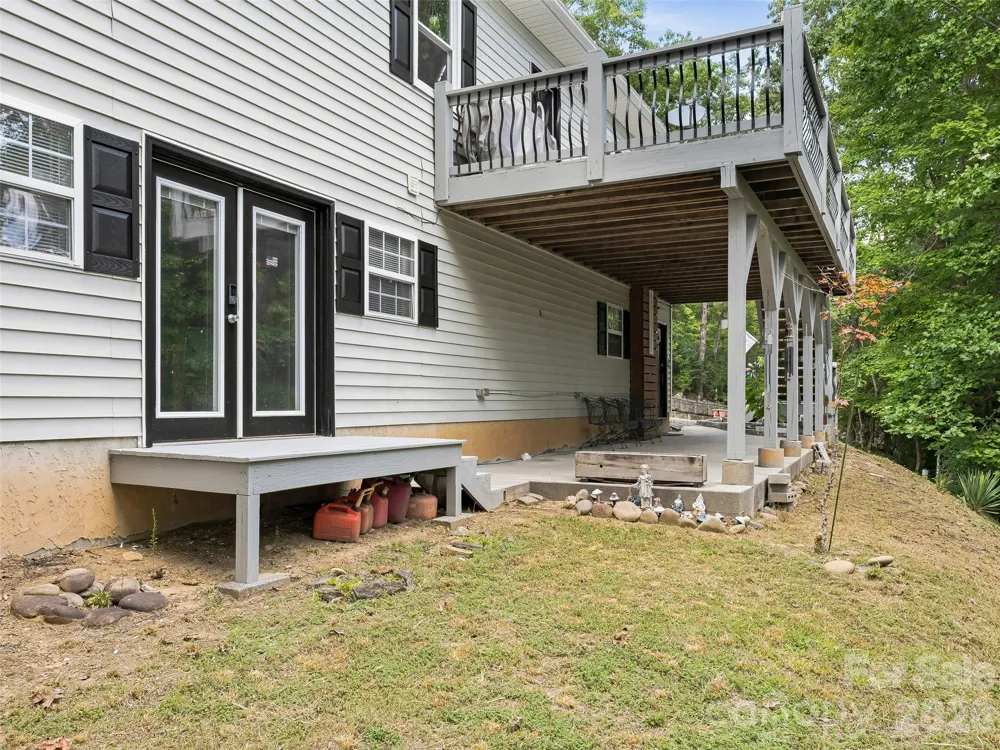 524 Lookout Drive Pisgah Forest, NC 28768