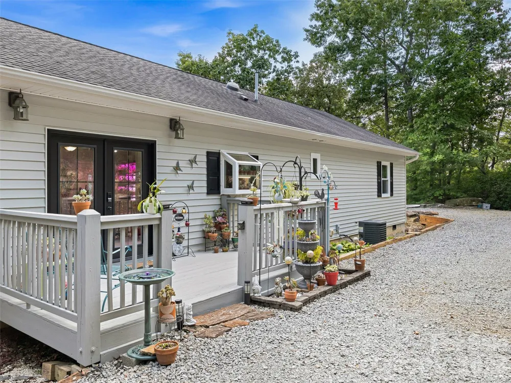 524 Lookout Drive Pisgah Forest, NC 28768