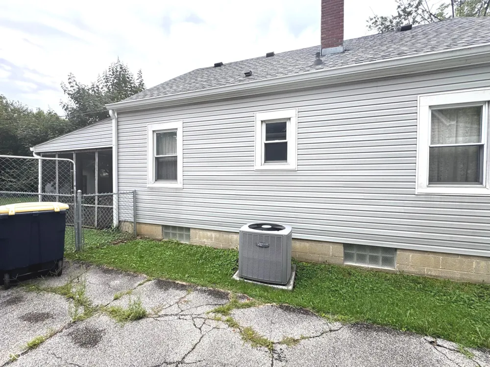 321 16th Avenue Beech Grove, IN 46107