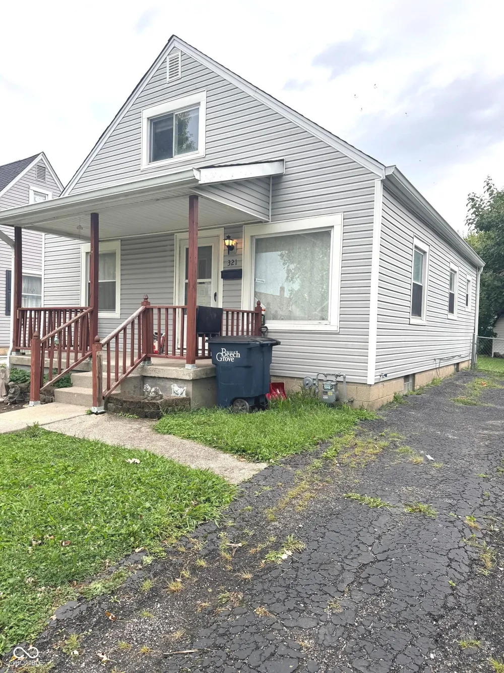321 16th Avenue Beech Grove, IN 46107