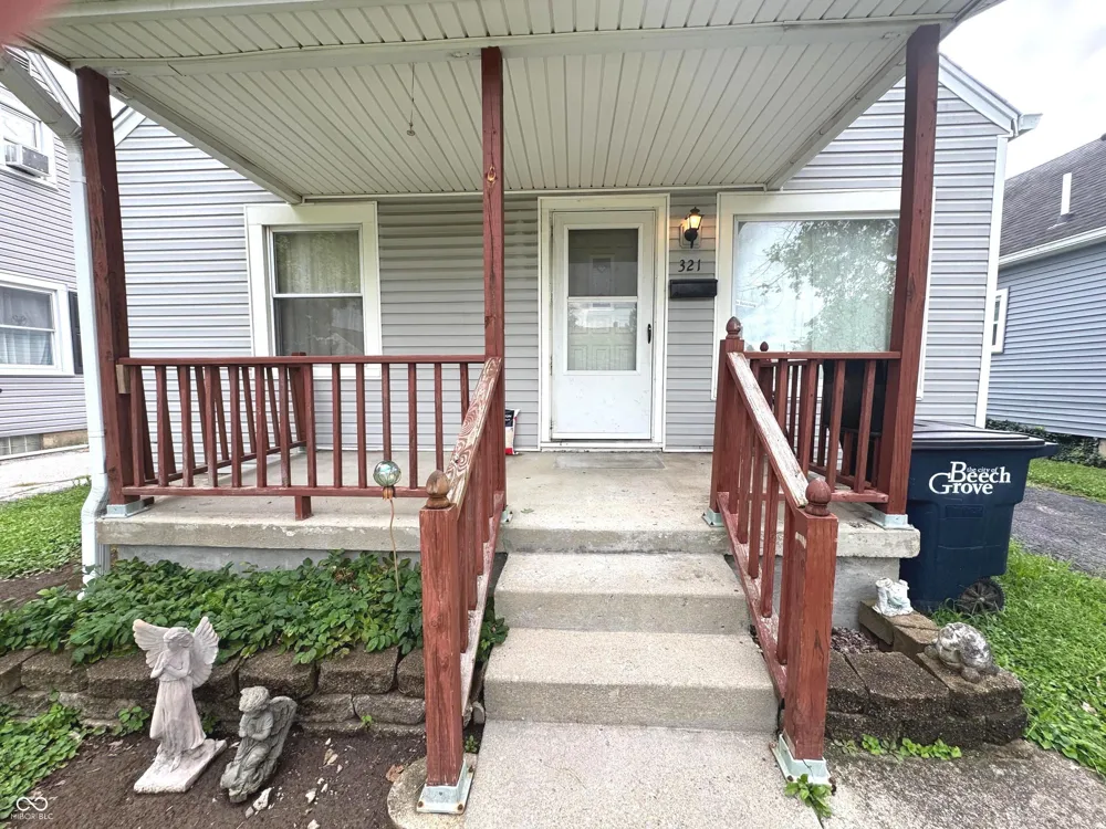 321 16th Avenue Beech Grove, IN 46107