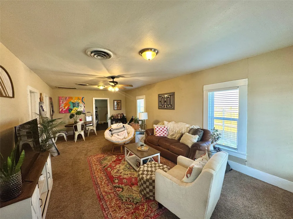 1287 W FREY Stephenville, TX 76401