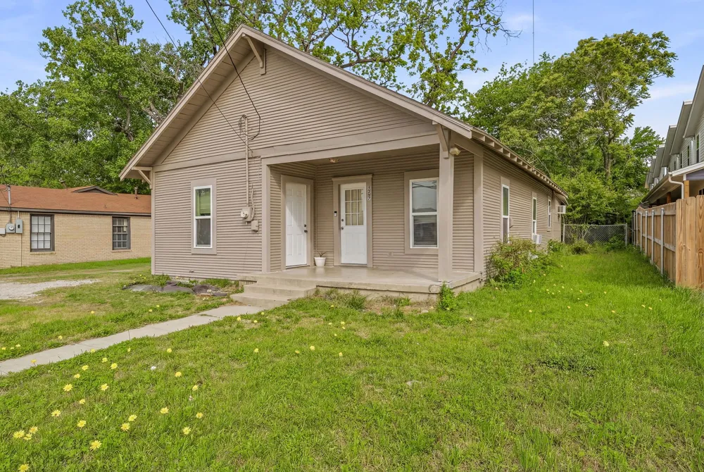 1287 W FREY Stephenville, TX 76401