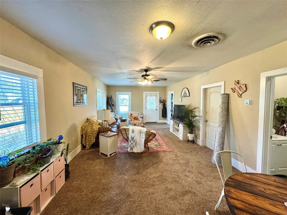 1287 W FREY Stephenville, TX 76401