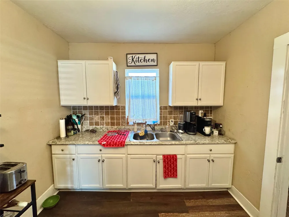 1287 W FREY Stephenville, TX 76401