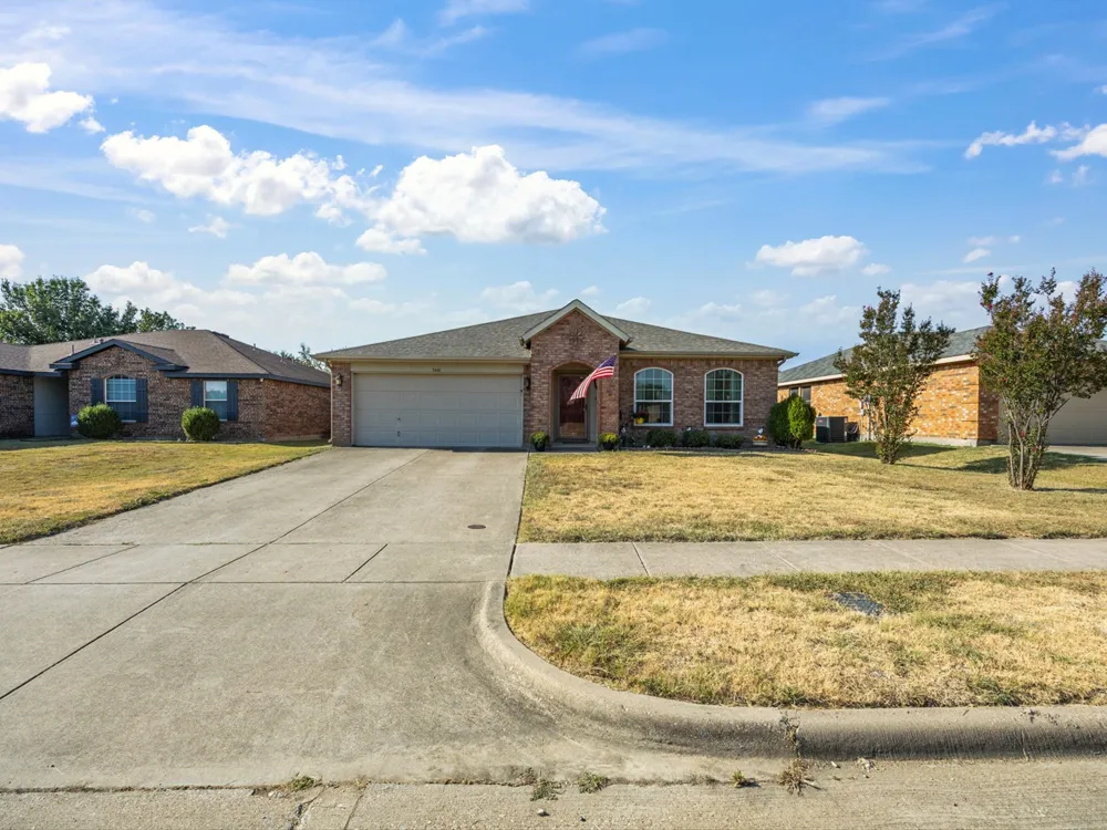 3446 Charing Cross Road Midlothian, TX 76065
