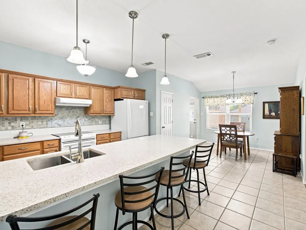3446 Charing Cross Road Midlothian, TX 76065