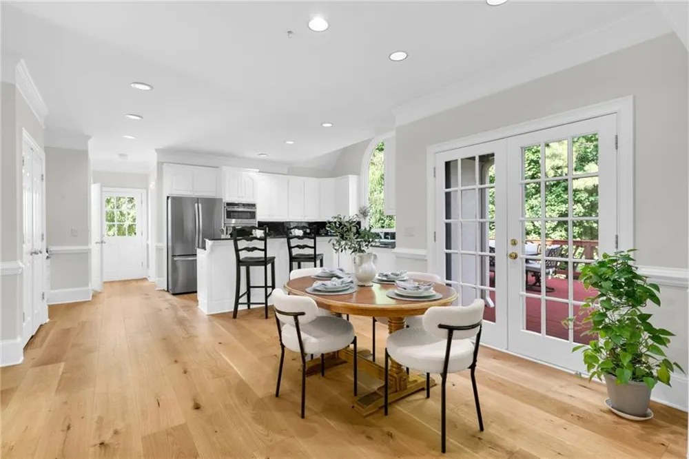 10645 Oxford Mill Circle Johns Creek, GA 30022