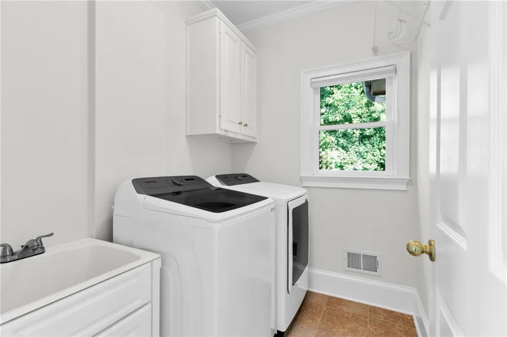10645 Oxford Mill Circle Johns Creek, GA 30022